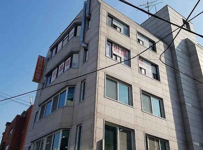 Merdien Livingtel Singel 2*